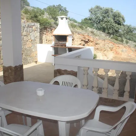 Rustic Villa Guesthouse Guest house *