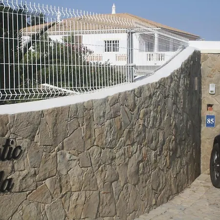 Guest house Rustic Villa Guesthouse Santa Barbara de Nexe