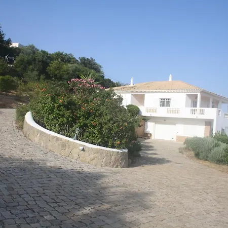 Rustic Villa Guesthouse *