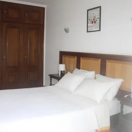 Rustic Santa Bárbara de Nexe