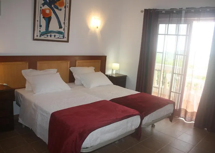 Rustic ゲストハウス