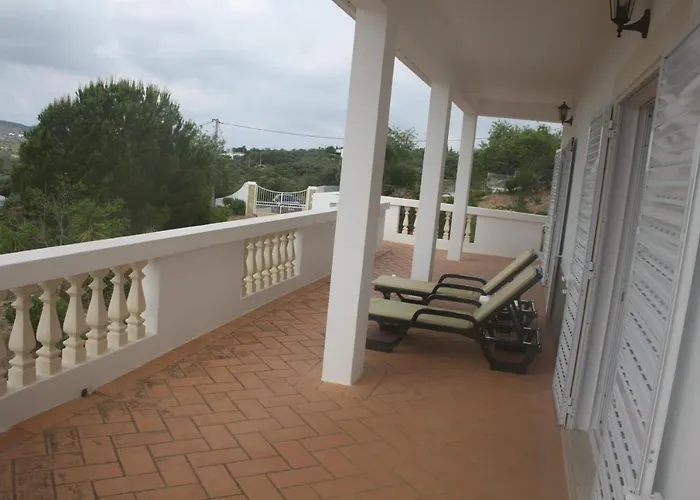 Rustic ゲストハウス ファロ