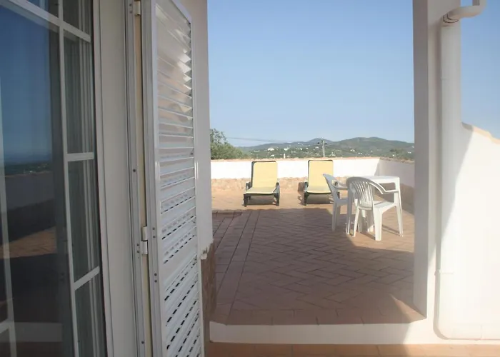 Rustic ゲストハウス ファロ