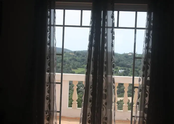 Rustic ゲストハウス