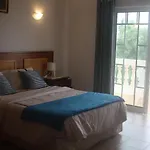 Rustic 3* 圣巴巴拉德尼克斯