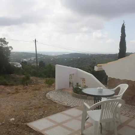 Rustic Villa Guesthouse 3* Santa Barbara de Nexe